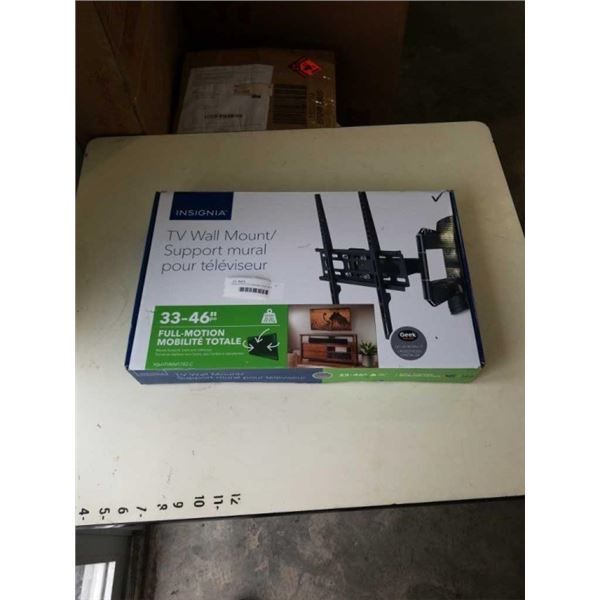NEW OVERSTOCK INSIGNIA 33-46 INCH FULL MOTION TV WALL MOUNT