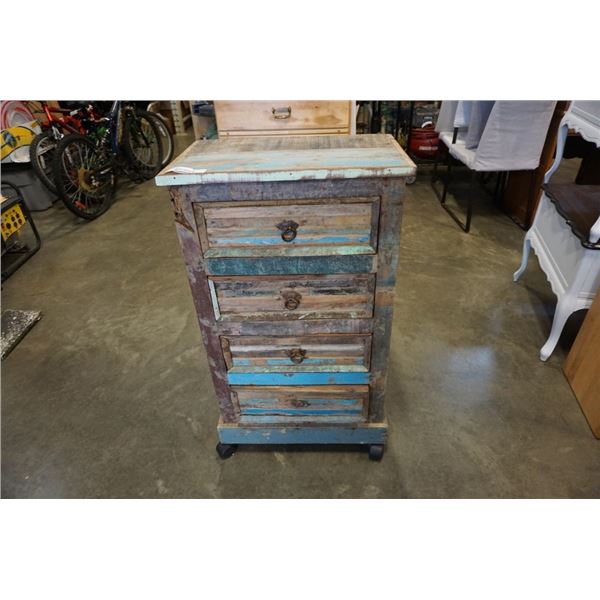 RUSTIC 4 DRAWER CHEST OF DRAWERS ON CASTORS
