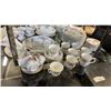Image 2 : 92 PIECES ROYAL ALBERT MOSS ROSE CHINA - INCLUDES PLATES, BOWLS, CUPS, SAUCERS, GRAVY BOAT, SERVING 