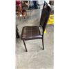 Image 4 : METAL BASE GLASSTOP TABLE WITH 4 CHAIRS