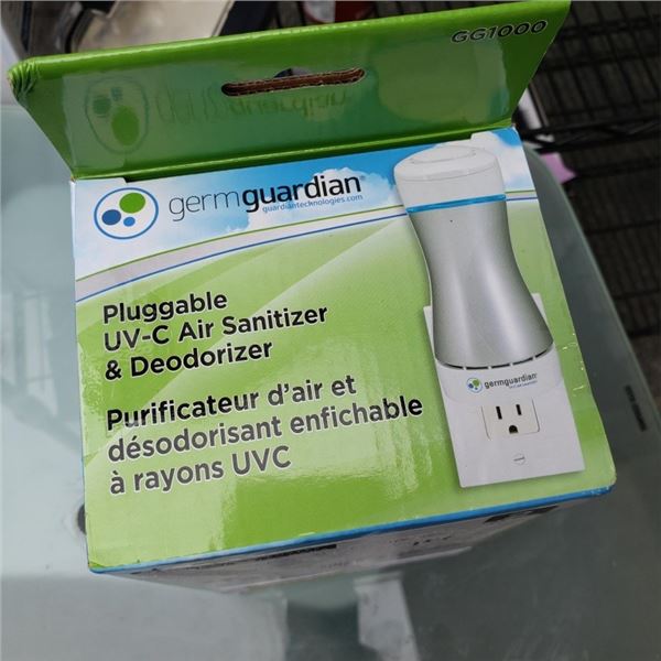 AS NEW GERM GUARDIAN PLUGABBLE UV-C AIR SANITIZER AND DEODERIZER