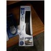 Image 4 : PHILIPS CONTOUR HD ANTENNA 4K READY WITH 3 UNIVERSAL REMOTES, 8 IN 1, 4 IN 1 AND 3 IN 1