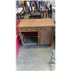 Image 1 : WICKER 4 DRAWER DESK
