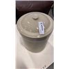 Image 8 : 2 MEDALTA CROCKS WITH LIDS - NUMBER 3 AND NUMBER 1