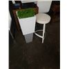 Image 1 : WHITE PLANTER AND STOOL