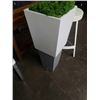 Image 2 : WHITE PLANTER AND STOOL