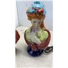 Image 8 : SNIDER HORSE CLOCK WORKING WITH 2 PORCELAIN BUSTS