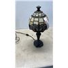 Image 1 : LEADED GLASS TABLE LAMP