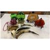 Image 1 : SEMI PRECIOUS STONE SLABS, GLASS FISH FLOATS AND HORN CARVINGS