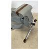 Image 4 : ALL TRADE 6 INCH SWIVEL BENCH VICE