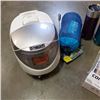 Image 2 : CUCKOO RICE COOKER, WATER BOTTLES WATER PITCHER AND HAMMOCK