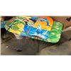 Image 2 : LOT OF LIFE JACKETS, FLOAT BOARD, ROLLER BALDES, SPORTS ITEMS