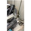 Image 4 : TOTE OF CIRCUAR SAWS, DRILL AND POLISHER