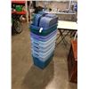 Image 1 : 10 RUBBERMAID TOTES WITH LIDS