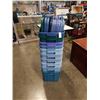 Image 2 : 10 RUBBERMAID TOTES WITH LIDS