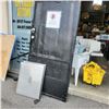 Image 1 : STEEL DOOR WITH FRAME AND 2 STAINLESS LIDS