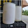 Image 3 : 2 PLASTIC 45 GALLON BARRELLS AND 2 SHEETS OF 4FT X 8FT PLEXI