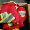 Image 2 : BOX OF HIGH VIS GEAR SIZE LARGE AND MEDIUM 7PC TOTAL