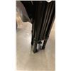 Image 8 : 2 DEFECTIVE STORE RETURN CANOPIES