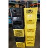 Image 2 : 10 STACKING CRATES