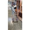 Image 2 : HEAVY DUTY UPRIGHT DOLLY