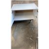 Image 2 : WHITE 2 DOOR CABINET