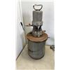 Image 8 : 3 CANNISTER PAINT SPRAYERS