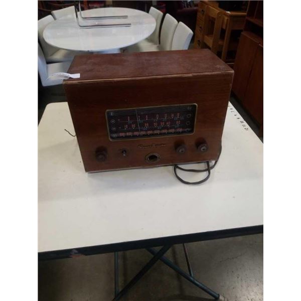 ANTIQUE ROGERS MAGESTIC RADIO