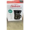 Image 2 : LOT OF HATS AND COFFEE MAKER