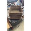 Image 2 : BOX OF WICKER BASKETS AND TRAYS