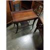 Image 2 : 2 VINTAGE ENDTABLES