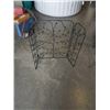 Image 3 : 3 METAL FOLDING RACKS