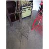 Image 5 : 3 METAL FOLDING RACKS