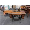 Image 1 : ANTIQUE TREADLE BASE SINGER SEWING MACHINE IN TABLE
