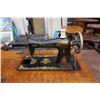 Image 2 : ANTIQUE TREADLE BASE SINGER SEWING MACHINE IN TABLE