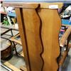 Image 2 : VINTAGE WALNUT DOUBLE SIZE BED WITH RAILS