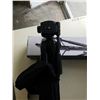 Image 3 : INSIGNIA 58 INCH LIGHTWEIGHT TRIPOD - TESTED WORKING
