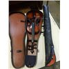Image 2 : POOL CUE AND VIOLIN