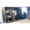 Image 1 : 3 DOOR MIRRORED MEDICINE CABINET