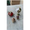 Image 1 : DECORATIVE EGGS AND DECORATIVE TEAPOT