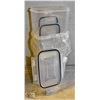 Image 1 : 4 PLASTIC STORAGE CONTAINERS WITH LIDS