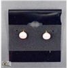 Image 1 : #20-FRESH WATER PEARL STUD EARRING LAVENDER