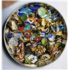 Image 1 : 26)  LOT OF 208 LAPEL PINS, MOSTLY FROM ALL OVER