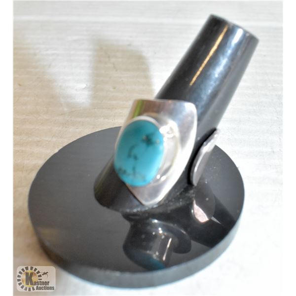 SILVER & TURQUOISE RING