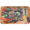 Image 1 : FLAT OF SCREWDRIVERS AND WRENCHES