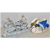 Image 1 : WHITE & BLUE COLLECTIBLE FIGURINES