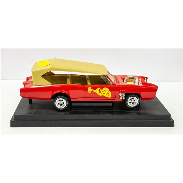 THE MONKEES 1:24 DIECAST WITH OPENING DOORS +