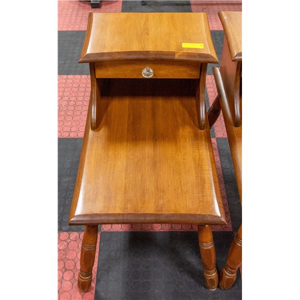 VINTAGE MAPLE WOOD 2 TIER SIDE TABLE WITH DRAWER