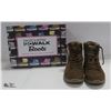 Image 1 : NEW SKECHERS BROWN GO WALK SIZE 8 BOOTS