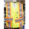 Image 1 : NEW ONE SIZE FITS ALL HI VIS VEST